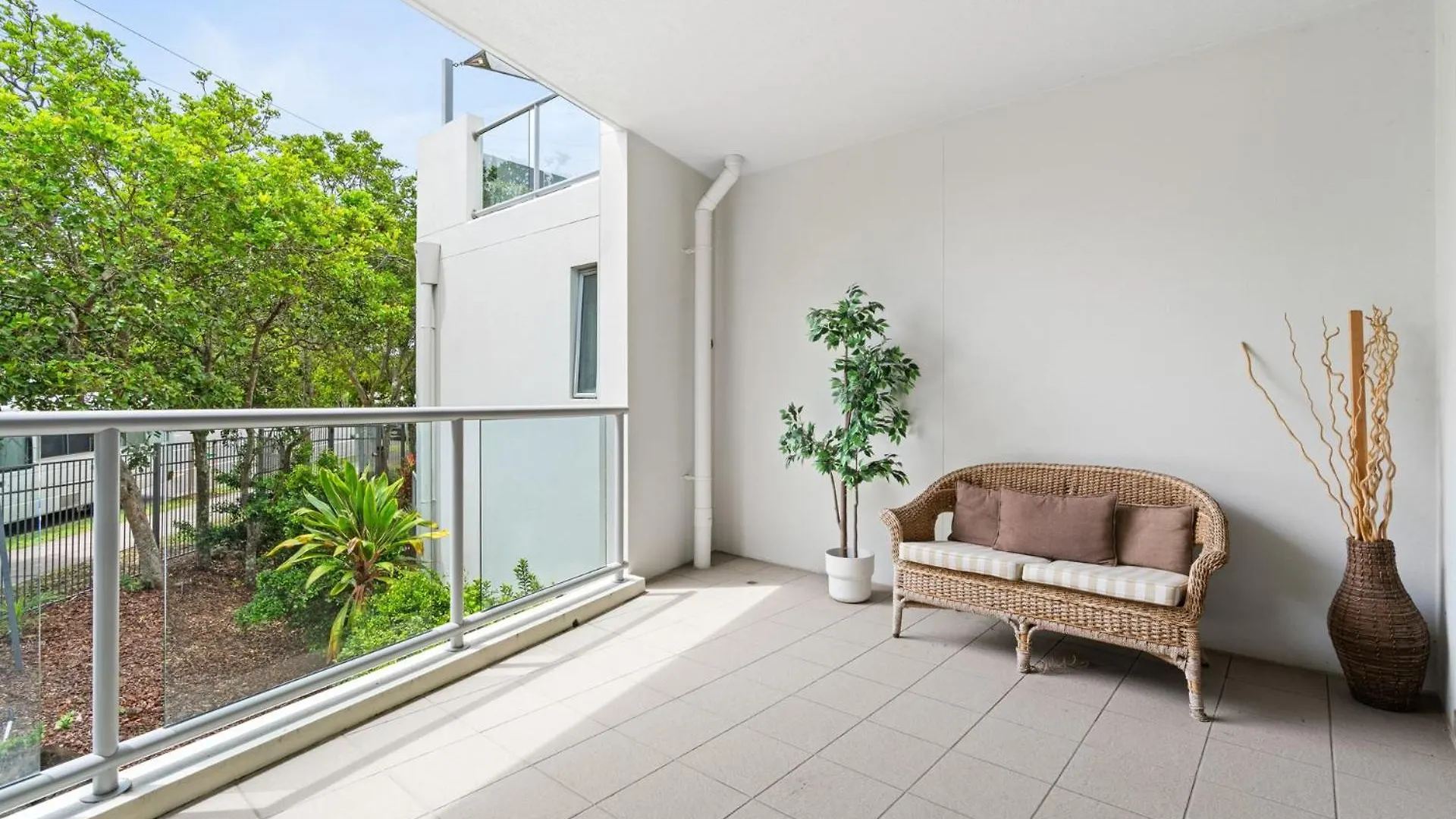 Apartment Belle Escapes 3 Bedroom Villa With Private Rooftop Spa Coolum Beach